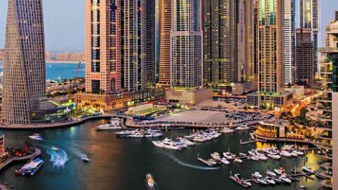 Lunar Hostel Plus Dubai Exterior photo