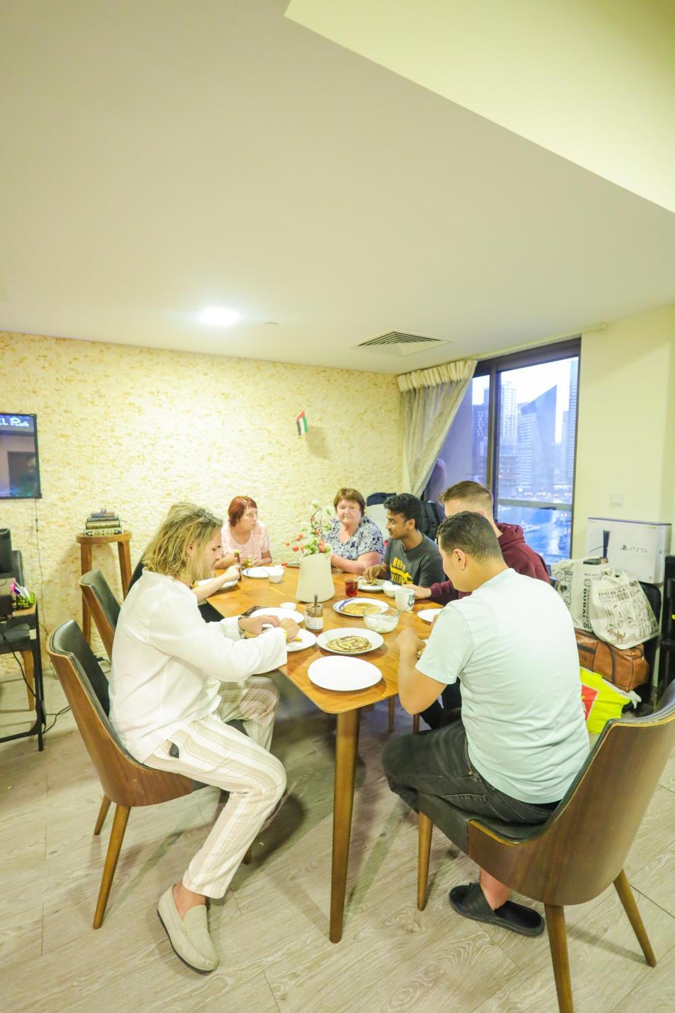 Lunar Hostel Plus Dubai Exterior photo